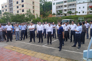 南平市市委書(shū)記裴金佳、市長(zhǎng)林寶金率市委市政府全部領(lǐng)導(dǎo)及各市縣主要領(lǐng)導(dǎo)一行蒞臨我公司視察指導(dǎo)